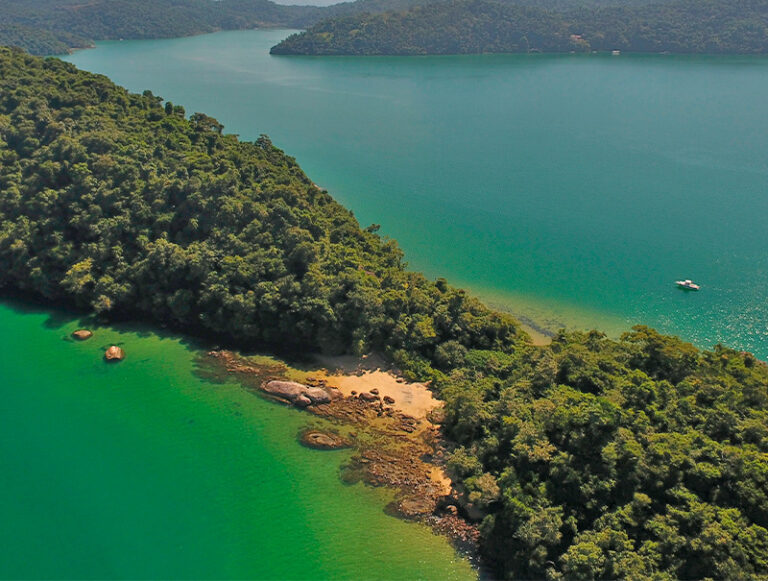 Lancha Compartilhada em Paraty