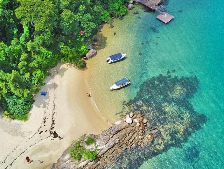 Lancha Compartilhada em Paraty