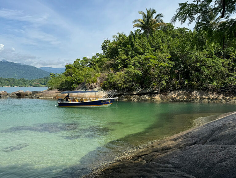 Lancha Compartilhada em Paraty