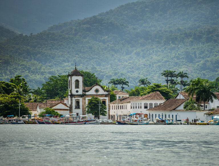 Lancha Compartilhada em Paraty