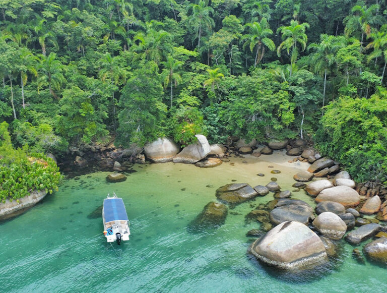 Lancha Compartilhada em Paraty