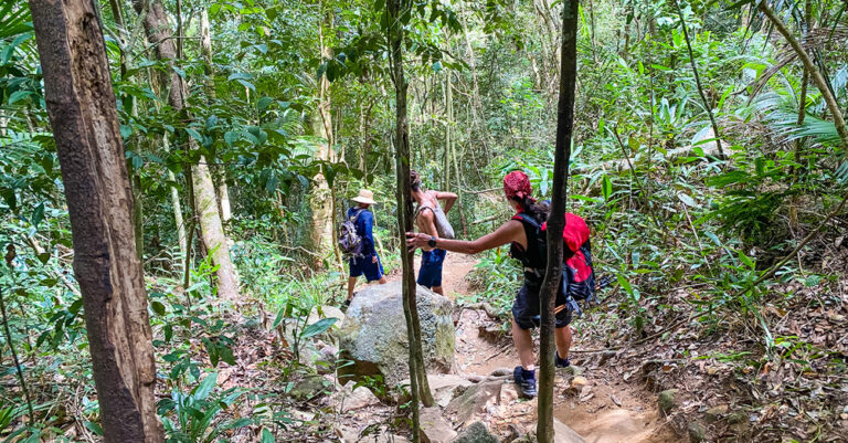Trekking Pico Pão de Açúcar – Saco do Mamanguá